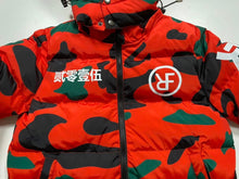 Load image into Gallery viewer, ORANGE CAMO BUBBLE JACKET