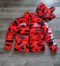 Load image into Gallery viewer, ORANGE CAMO BUBBLE JACKET